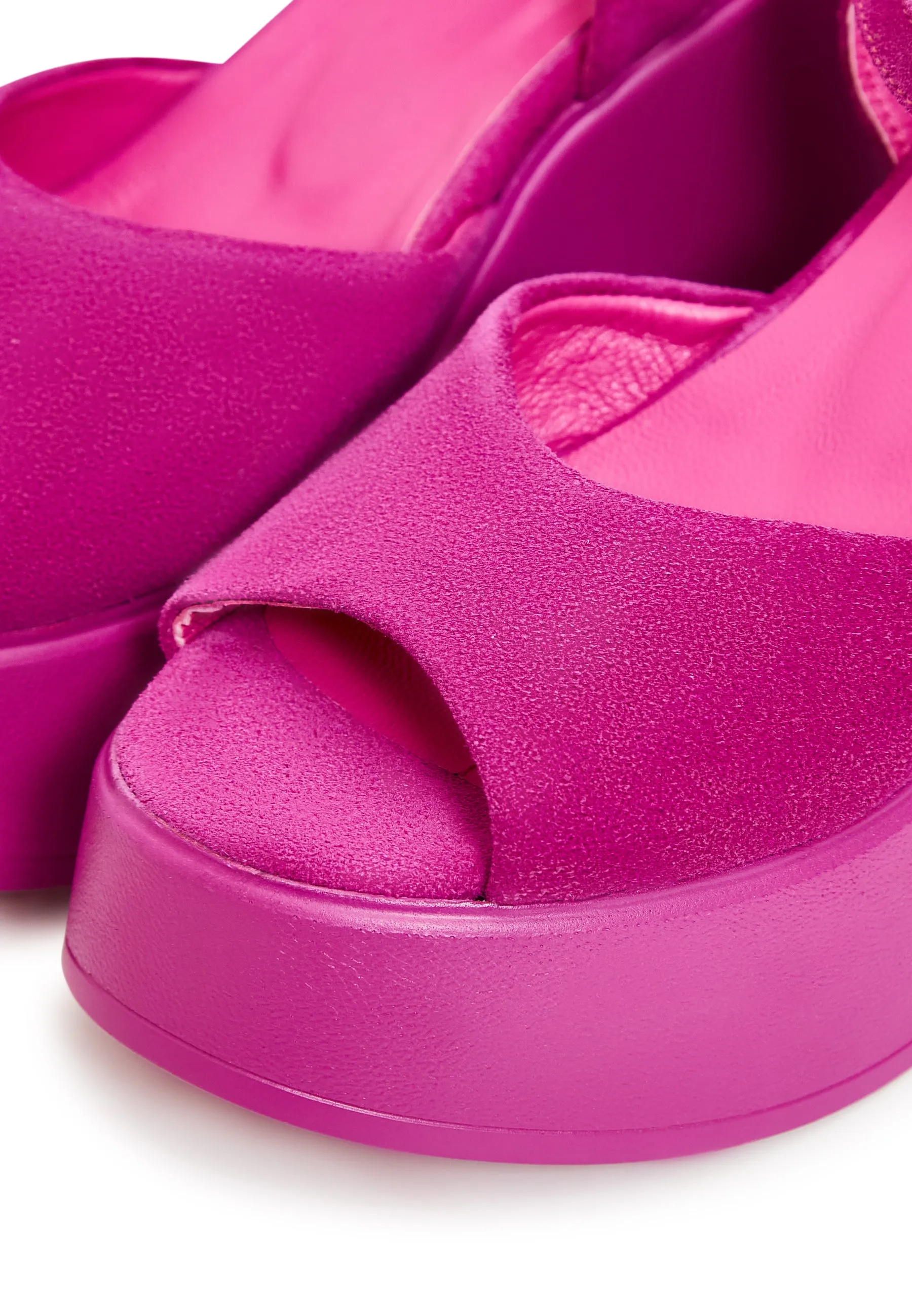 Classic Platform Sandals - Fuchsia