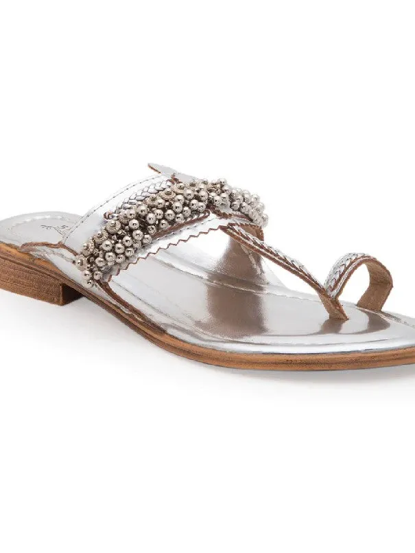 Ghugroo Love - Silver Handcrafted Kolhapuri Flats